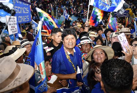 Evo Morales Adelanta El Congreso Del Mas E Invita Al Presidente Luis