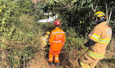 Avião Monomotor Faz Pouso Forçado Em Muriaé Com Duas Pessoas A Bordo Jornal Além Parahyba