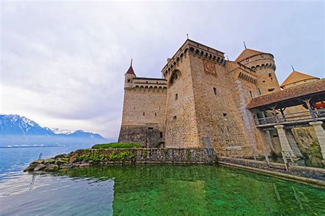 20+ Chillon Castle Winter Stock Photos, Pictures & Royalty-Free Images ...