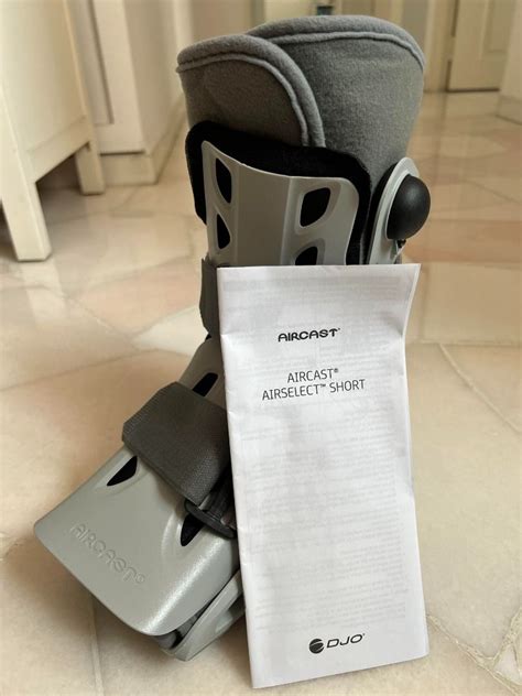 Aircast AirSelect Short Walker Brace Walking Boot Size Small Health