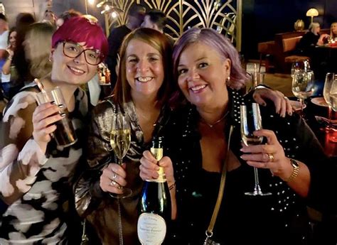 High-tech dressing rooms are launching at saks 5 22