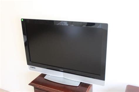 Vizio Flat Screen | Live and Online Auctions on HiBid.com