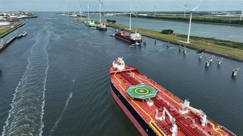 Oil Tanker Ship Traversing Rotterdam Port 23451465 Stock Video at Vecteezy