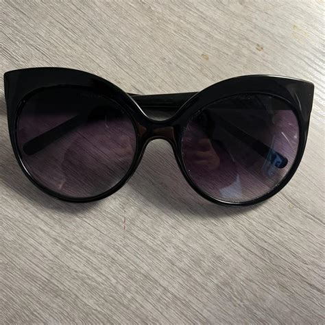 Vince Camuto Oversized Black Cat Eye Sunglasses Depop