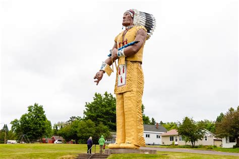 Hiawatha Statue | Snowriver Mountain Resort