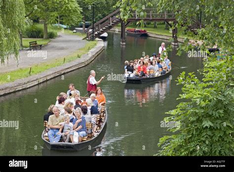 Bootstour Im Spreewald Fotos Und Bildmaterial In Hoher Aufl Sung Alamy