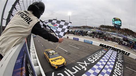 Nascar At Martinsville Results Christopher Bell Ross Chastain Seal