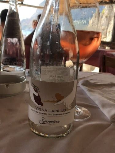 Sorrentino Vigna Lapillo Lacryma Christi Del Vesuvio Rosato Vivino