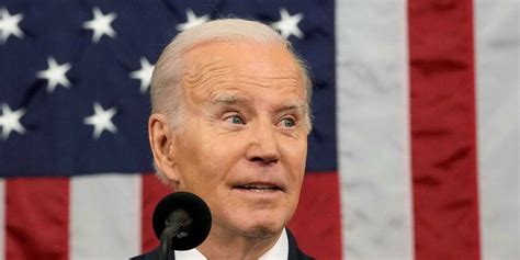 Covid Aux Tats Unis Biden Ent Rine La Fin De L Tat Durgence