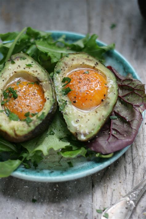 Jajko Zapiekane W Avocado Addiopomidory