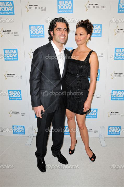 Dario Franchitti and wife Ashley Judd at the USA Today Hollywood Hero ...