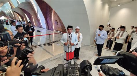 Akses Jalan Menuju Masjid Al Jabbar Sempit Ridwan Kamil Minta Maaf