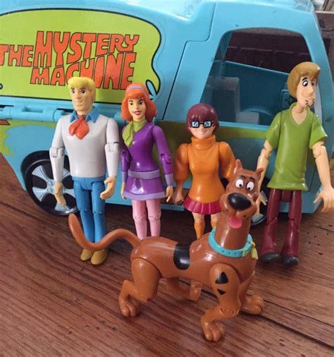 SCOOBY DOO & THE GANG WITH MYSTERY MACHINE | #1884373328