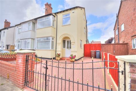 4 Bedroom Semi Detached House For Sale In Rothesay Drive Liverpool L23