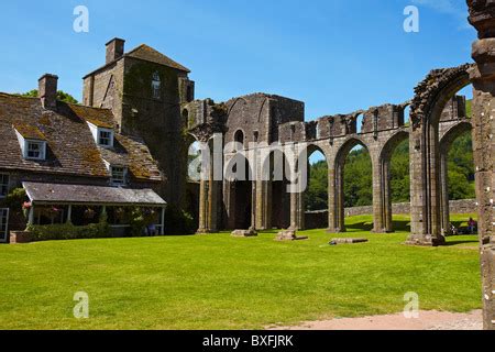 Ruins of Llanthony Priory Abbey in Brecon Beacons National Park Black ...