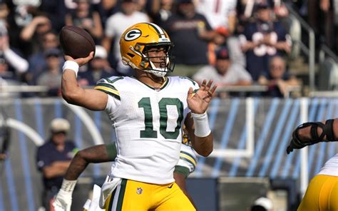 Jordan Love Delivers In Opener Throws 3 Td Passes As Packers Beat