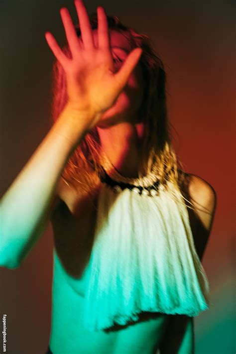 Alexa Reynen Nude OnlyFans Leaks Fappening FappeningBook