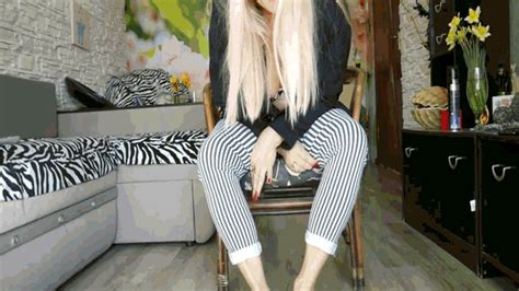 PRINCESS OF VOLCANOES Barefoot Dildo Crush MP X HD