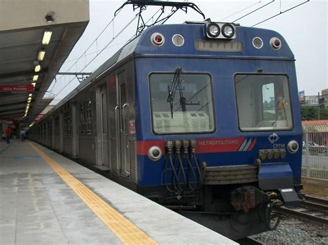 Verba do BNDES para a CPTM vai reduzir superlotação dos trens Diário