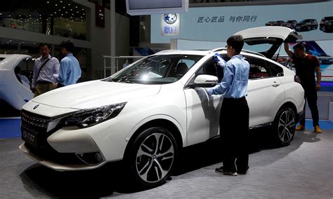 Nissan, eyeing top 3 ranking in China, plans 60 billion yuan in outlays ...