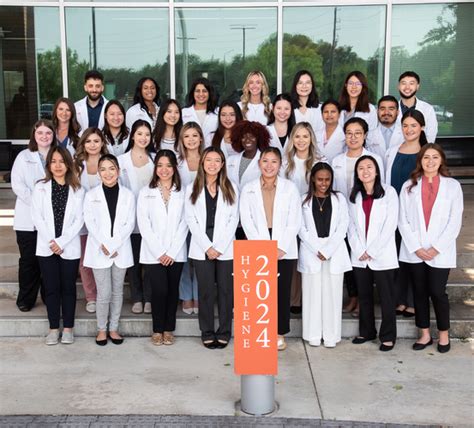 Dh Class Of 2024 Recognized With White Coat Ceremony Uthealth School Of Dentistry