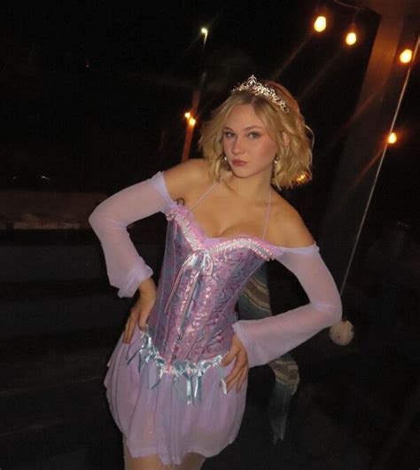 Lily Brooks OBriant Lilybrooksobriant Nude Leaks OnlyFans Fapellino