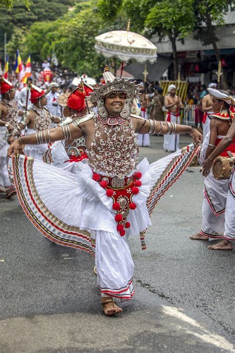 229 Kandyan Costume Stock Photos Free And Royalty Free Stock Photos