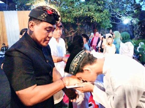 Gus Adhi Undang Ratusan Anak Yatim Buka Puasa Bersama Di Jero Kawan