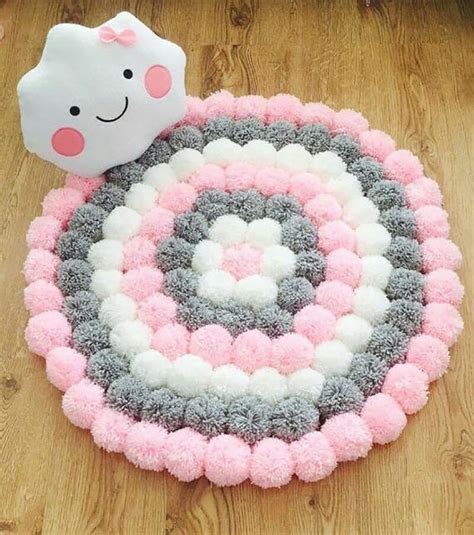 Коврик из помпонов. Коврик из помпонов своими руками