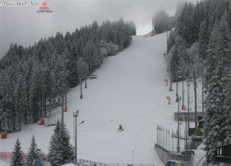 Torna La Neve A Madonna Di Campiglio Campane Di Pinzolo It