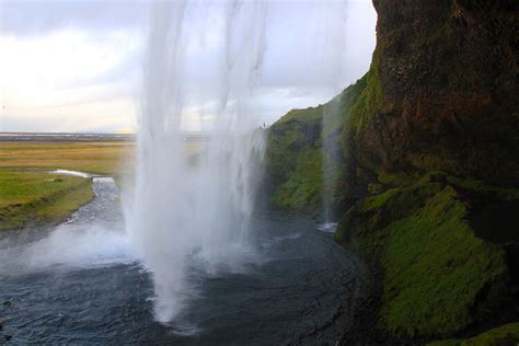 Iceland South Coast Attractions You Shouldn't Miss - Luxe Adventure Traveler