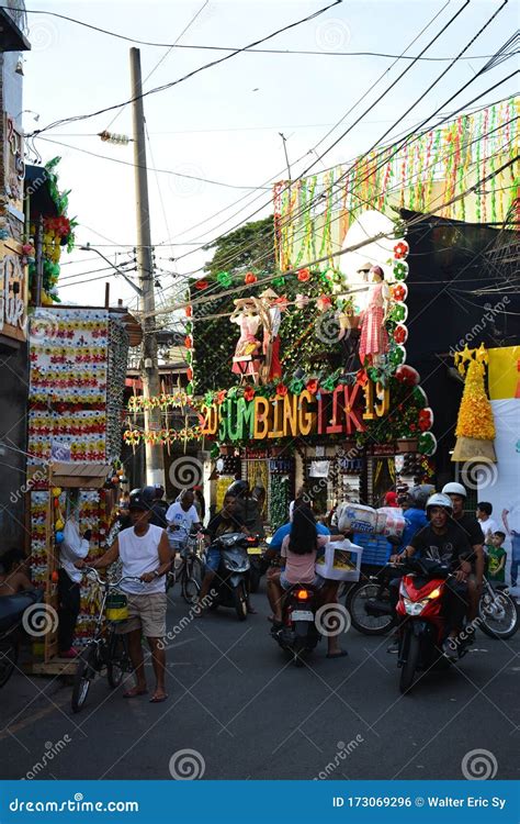 Sumbingtik Festivalhaus Dekorfassade In Cainta Rizal Philippinen