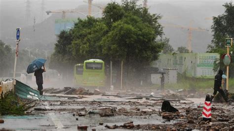 Caos En China Nueve Muertos Y 17 Desaparecidos Por Las Implacables