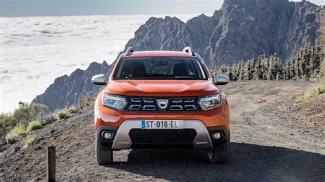 2022 Dacia Duster Facelift Debuts With Dual Clutch Automatic Gearbox