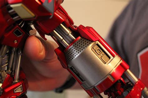 Hot Toys Sideshow Iron Man Mark Xxxv Red Snapper