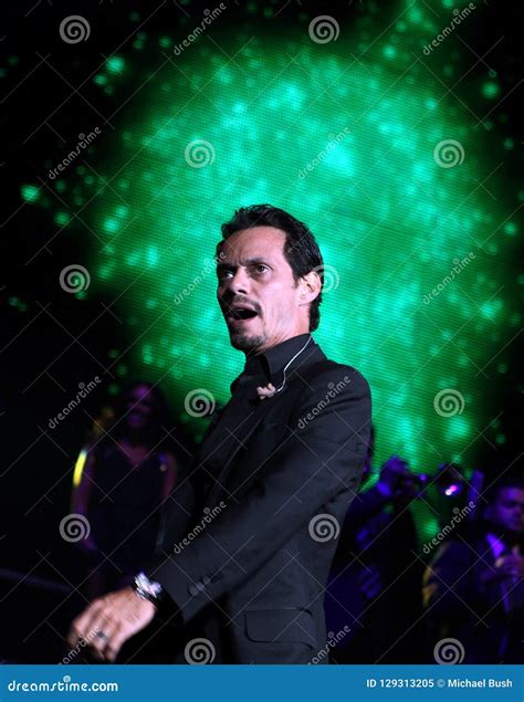 Marc Anthony Performs in Concert Editorial Image - Image of singer ...