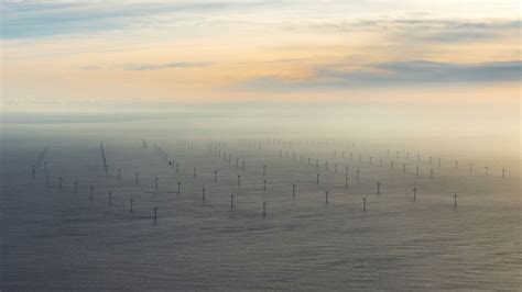 offshore wind power north sea  worlds largest clean energy centre