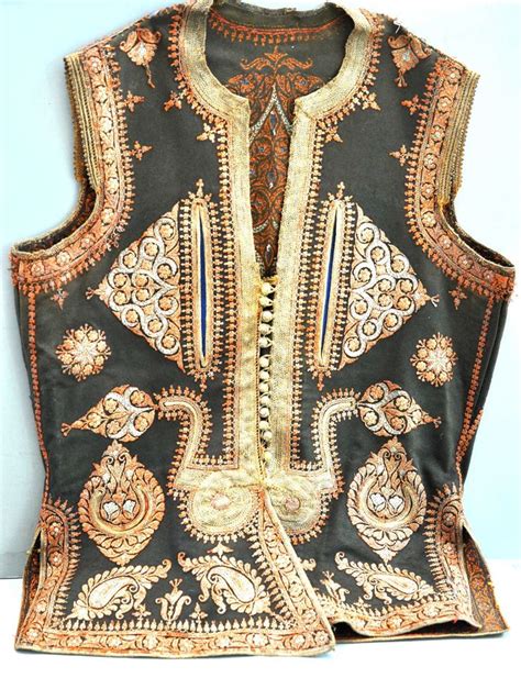 Pin on traditional clothing!. | Velvet dress designs, Traditional ...