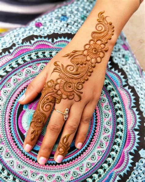 Simple Arabic Mehndi Designs For Left Hand Front Side