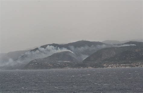 Caldo Record E Forte Vento Di Scirocco Devastante Incendio Nello