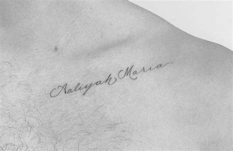 Shawn Mendes S Est Fait Tatouer Le Nom De Sa Soeur Sur Sa Poitrine