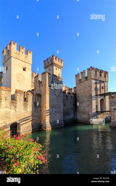 Italy Lombardy Brescia District Lake Garda Sirmione Castello