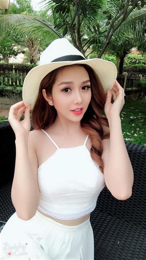 Danh tính hot girl Mì gõ gợi cảm không kém Phi Huyền Trang 2sao