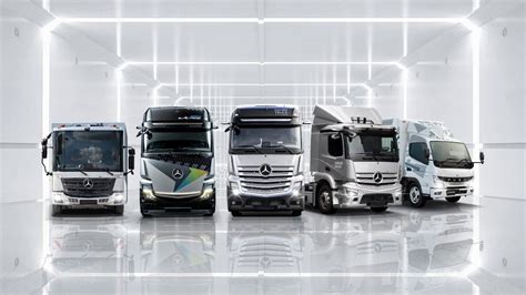 Daimler Truck Unveils Battery Electric Eactros Longhaul Truck And