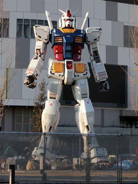 Rx 78 Gundam Statue