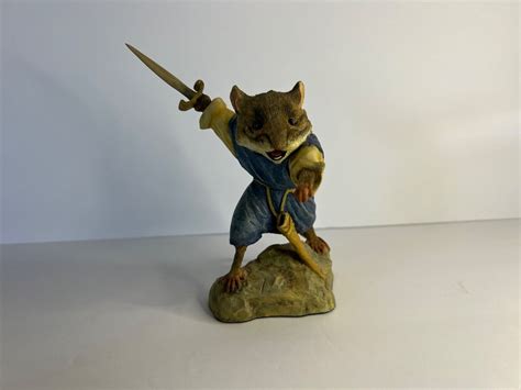 Martin The Warrior Redwall Figurine Julie London Brian Jacques 1999