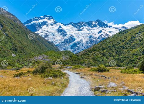 Mount Sefton at Aoraki / Mount Cook National Park in New Zealand Stock ...