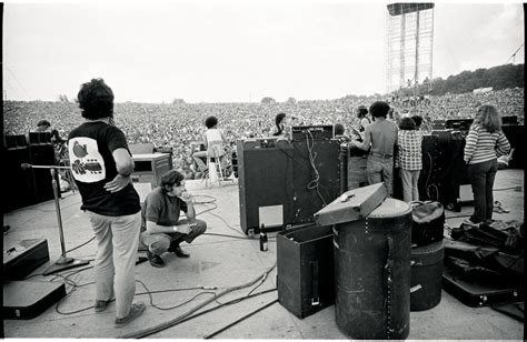 Jim Marshall S Iconic Photos From The Woodstock Festival