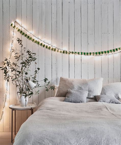 Bedroom Christmas light ideas – 16 festive lighting looks | Real Homes