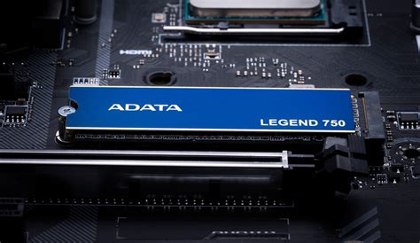 ADATA LEGEND 750 PCIe Gen3 x4 M.2 2280 ソリッドステートドライブ (Japan)